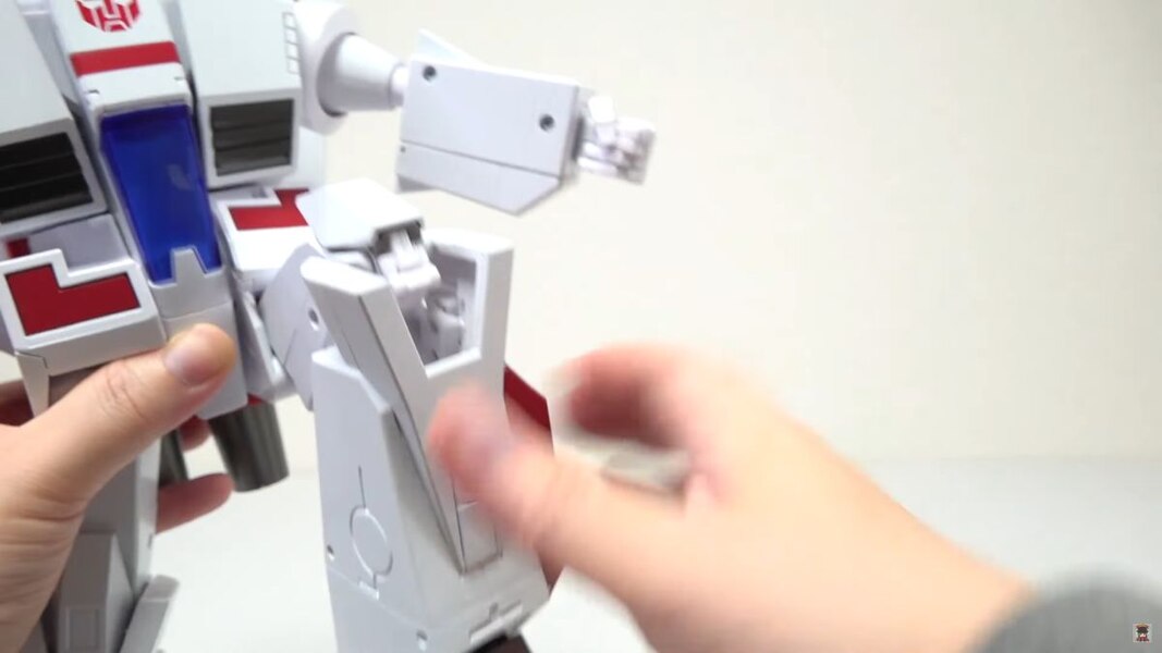 Transformers Masterpiece MP 57 Skyfire In Hand Image  (57 of 65)